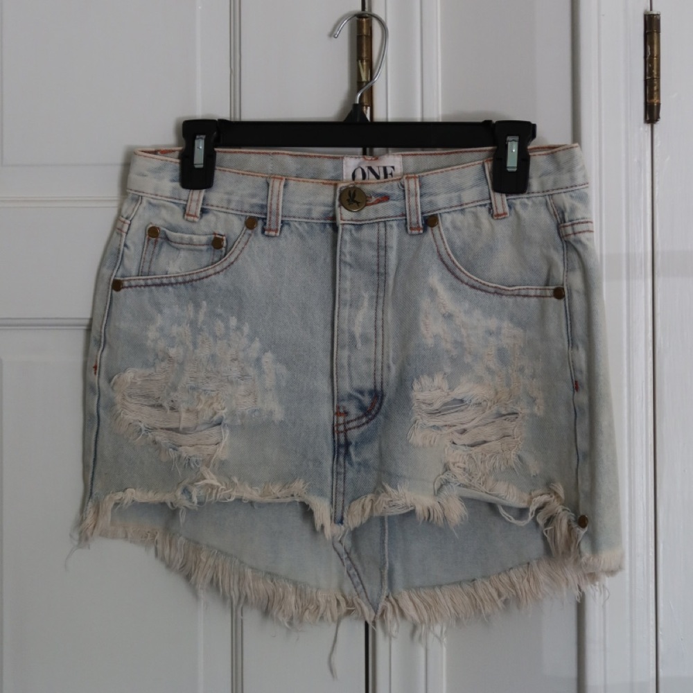 One Teaspoon “Junkyard” Distressed Denim Skirt